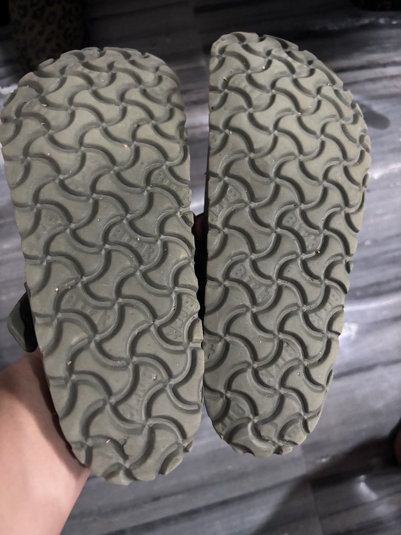 Birkenstock eva f (Category: Sandals) located in Naga. Submitted by closet_redux (Listing ID 1464975622, Image 3). Description: Birkenstock eva both are size 35 For sale as pack Details and conditions are included in the individual pics Normal signs of wear • A gentle reminder: this is preloved, so kindly manage expectations. RFS: decluttering.