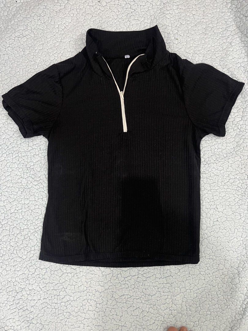 Black basic top (Category: Blouses) located in Manila. Submitted by leola_ (Listing ID 1465113102, Image 1). Description: Free if you purchase 2 from my listing (Chat if want to avail after 2 purchase).