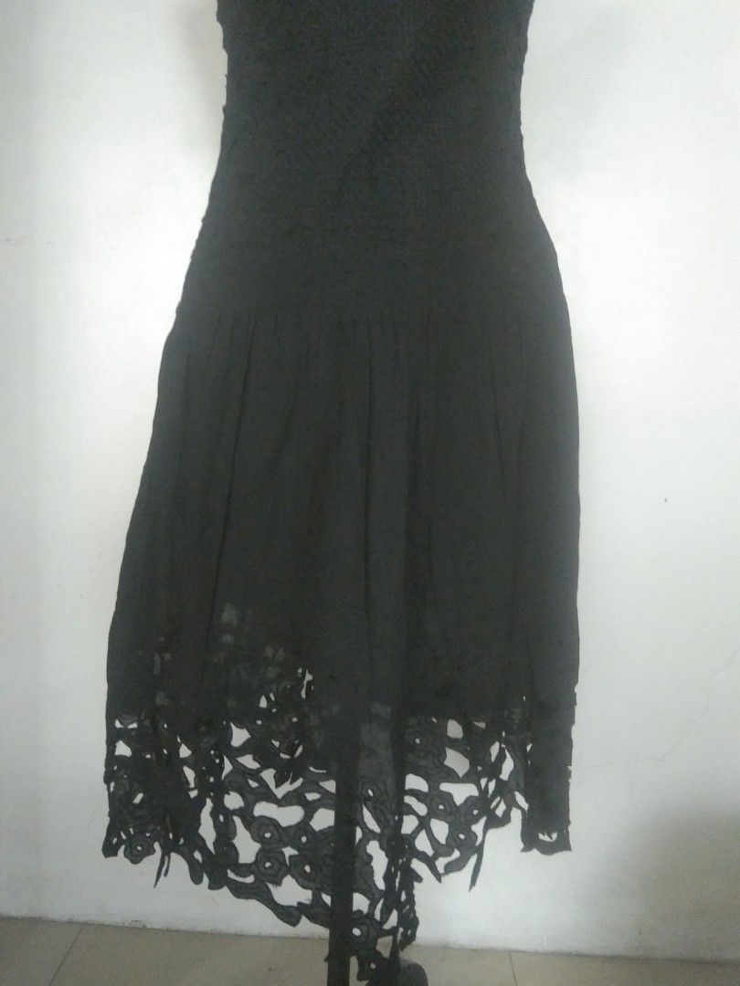 Black lace dress (Category: Dresses) located in San Fernando. Submitted by kitkat.astina (Listing ID 1465025208, Image 3). Description: tape measurement front: bust: 15 inches waist: 14 inches length: 36 inches black lace cotton not used.