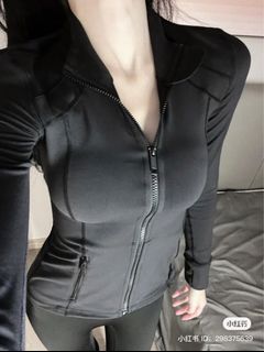 (Category: ) located in . Submitted by uwu.shop (Listing ID 1465017351, Image 1). Description: .