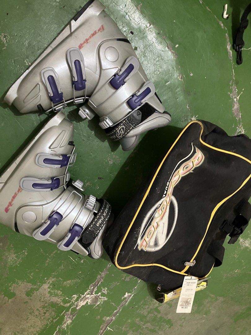 Black pro ski boots (Category: Skates, Rollerblades & Scooters) located in Angeles City. Submitted by jnwsurplus (Listing ID 1464978627, Image 2). Description: Plss see pictures Add sf.