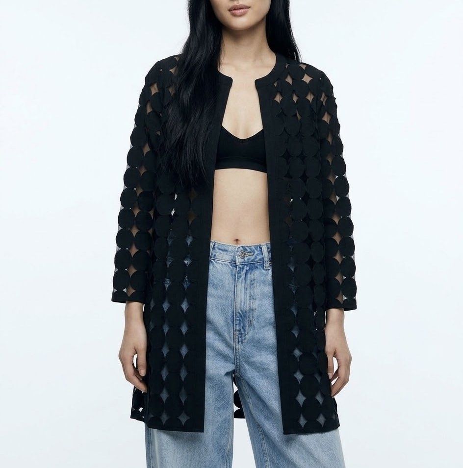 Black Semi-Sheer Silk Laser-Cut Circle Pattern Tunic Cardigan (Category: Coats, Jackets and Outerwear) located in Caloocan City. Submitted by declutteringph. (Listing ID 1465002923, Image 1). Description: Size 4 on the tag! Dimensions: (inches) Shoulder Width: 15” Bust width: 19” Body Length: 33” Sleeves Length: 23” .