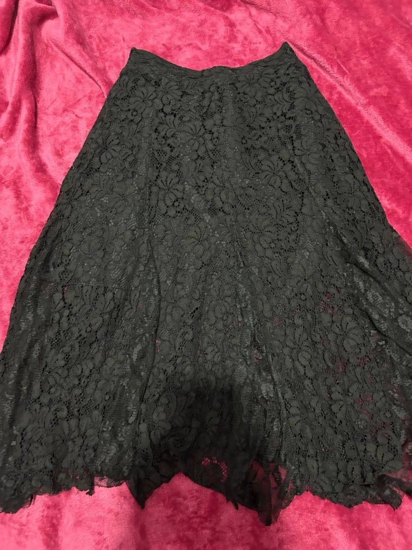 Black skirt (Category: Skirts) located in Manila. Submitted by coolstuffs__ (Listing ID 1465162313, Image 2). Description: size 26 from japan.