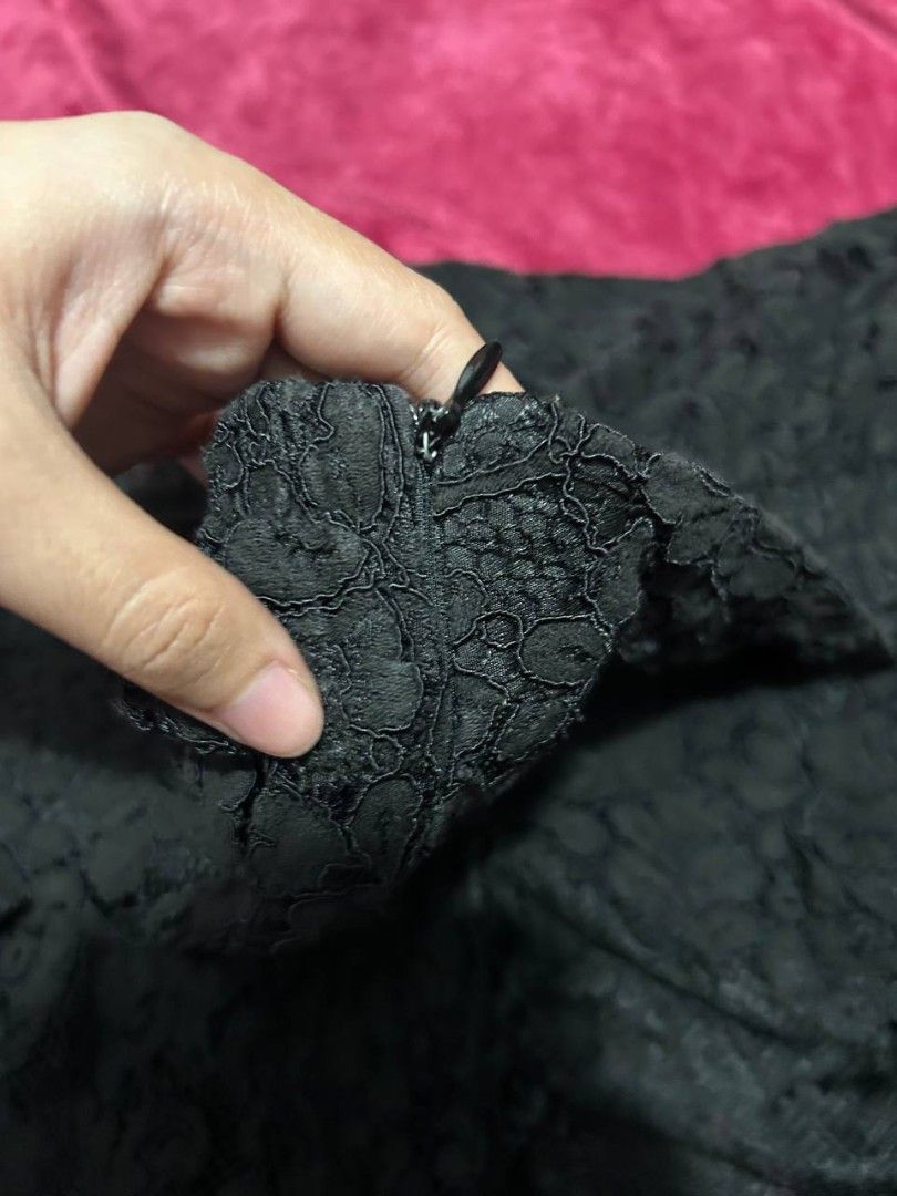 Black skirt (Category: Skirts) located in Manila. Submitted by coolstuffs__ (Listing ID 1465162313, Image 3). Description: size 26 from japan.