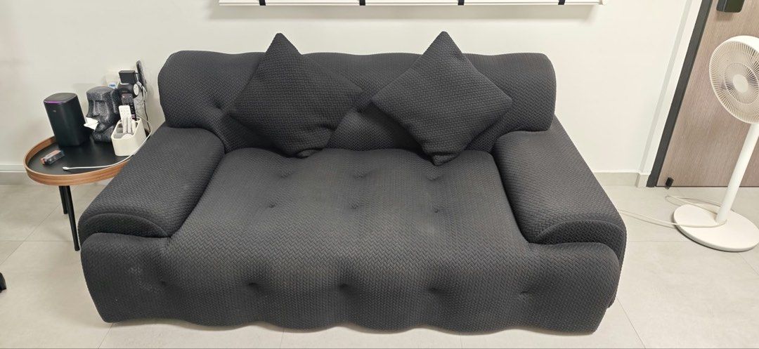 Black sofas (Category: Sofas) located in Singapore. Submitted by cheejack25 (Listing ID 1464988921, Image 1). Description: Length is 1.8m.