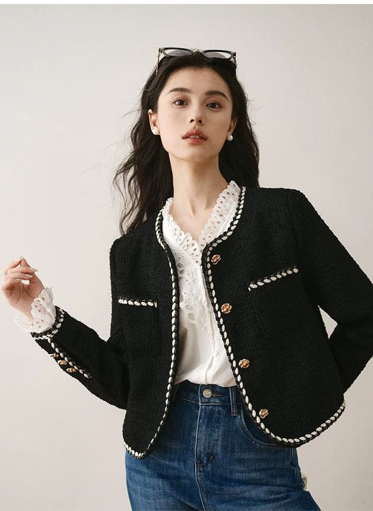 Black Tweed Jacket (Category: Coats, Jackets and Outerwear) located in Baguio. Submitted by zakeeyaclo (Listing ID 1464999898, Image 2). Description: Black Tweed Jacket Small ₱250 .