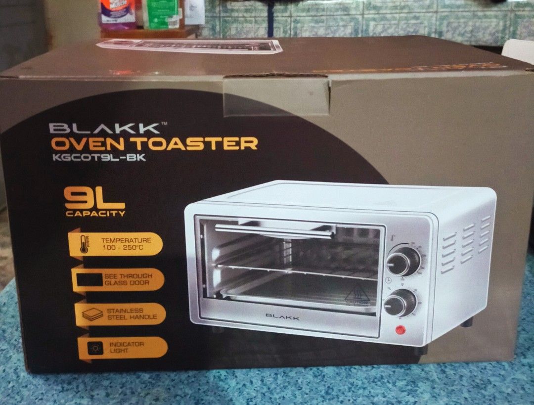 Blakk 9L Oven Toaster KGCOT9L-BK (Category: Ovens & Toasters) located in San Pedro. Submitted by kathryn.francisco21 (Listing ID 1464976055, Image 1). Description: - Brand: Blakk - Model: KGCOT9L-BK - Color: White - Capacity: 9 Liters - Temperature Range: 100°C to 250°C - Features: See-through glass door with stainless steel handle and indicator light - Space-saving: Compact size, ideal for small kitchens - Condition: Brand new, unopened, and sea