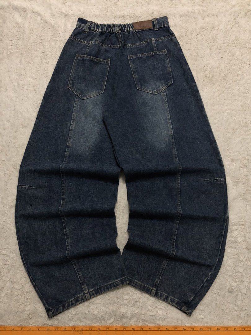 Blue Barrel pants (Category: Jeans) located in Canaman. Submitted by thriftmoboss (Listing ID 1465002624, Image 1). Description: 📌BARREL DENIM PANTS cotton 100% Hard denim 95% W-32 L- 42 T-14 Hem-10 As new condition✅ Lightly used No issue Price:850🏷 ‎ ‎•✅PLUS SHIPPING FEE (+75) ‎•🔵MOP: G CASH ‎•🟥COURIER: JnT ‎•📍LOC:Magsaysay, Naga city ,Camarines Sur 🌫️.