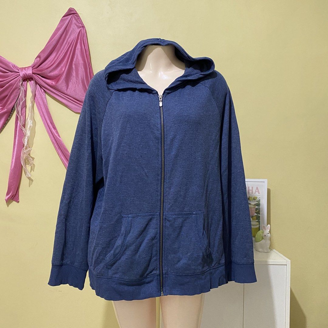 BLUE HOODIE JACKET (Category: Coats, Jackets and Outerwear) located in Dasmarinas. Submitted by hannah.oakph (Listing ID 1464980939, Image 2). Description: .