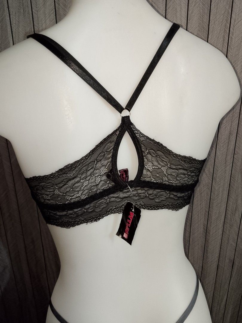BNWT Small black lace padded bra Bralette (Category: Undergarments & Loungewear) located in Manila. Submitted by truecrystal-1407 (Listing ID 1465026800, Image 3). Description: .