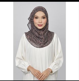 (Category: ) located in . Submitted by azaazran (Listing ID 1465086862, Image 1). Description: .