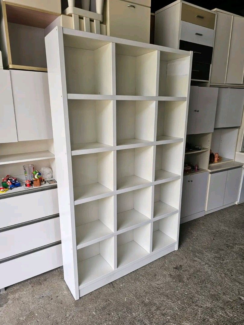 Book case (Category: Shelves, Cabinets & Racks) located in Meycauayan. Submitted by marygracecasimiro (Listing ID 1465032361, Image 3). Description: Bookshelves‼️7,000‼️ 👉Space Saver! 😍🤩🥰 ✔️L-47 H-79 W-12 inches 📐 ✔️Laminated 🔖 ✔️Compress and Mdf Back 🪵 ✔Scratches As-is! 👌🩷💙.
