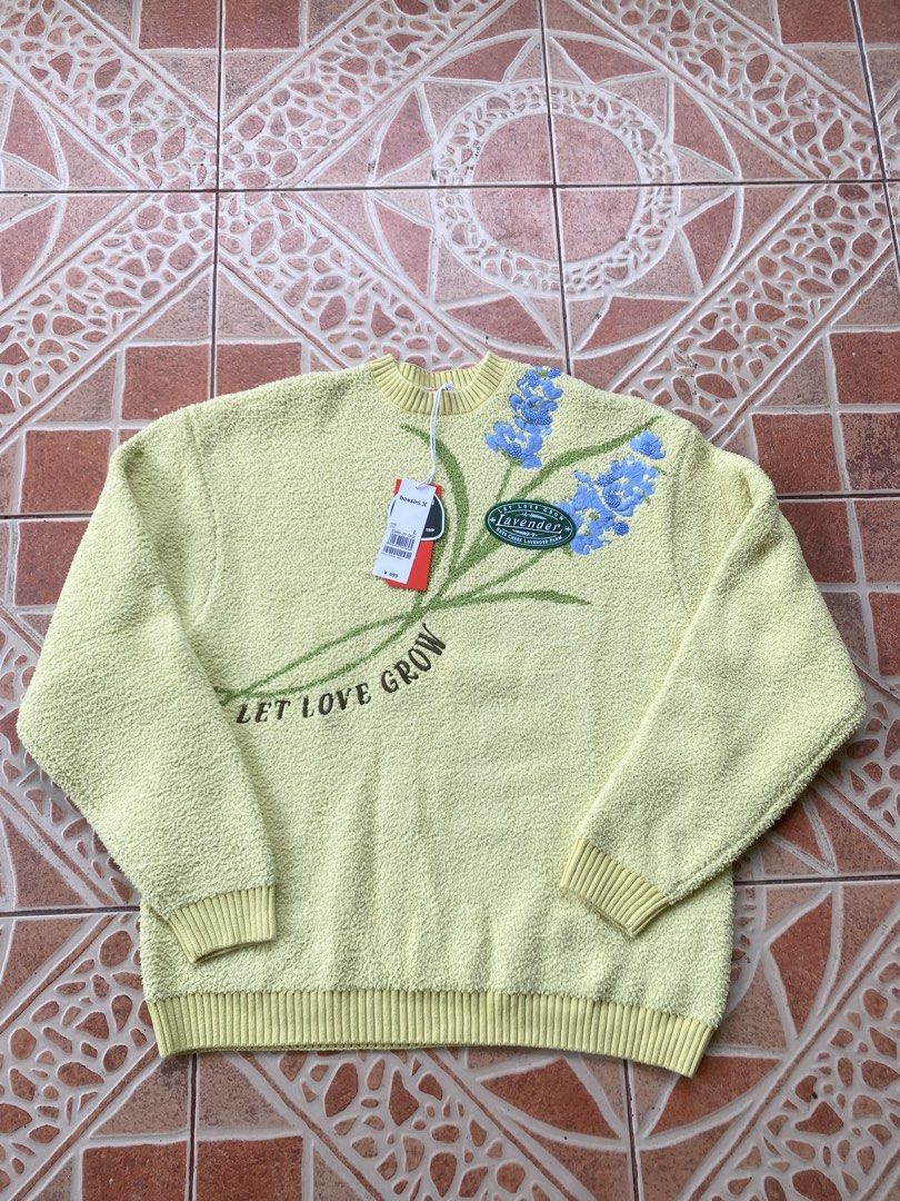 Bossini Sherpa sweater (Category: Coats, Jackets and Outerwear) located in Cebu City. Submitted by griftandgrind (Listing ID 1465049808, Image 1). Description: Bossini Sherpa sweater Brandnew w/tags Color rate: 10/10 Size L on tag (22W 27L) Details already posted 585 ship .