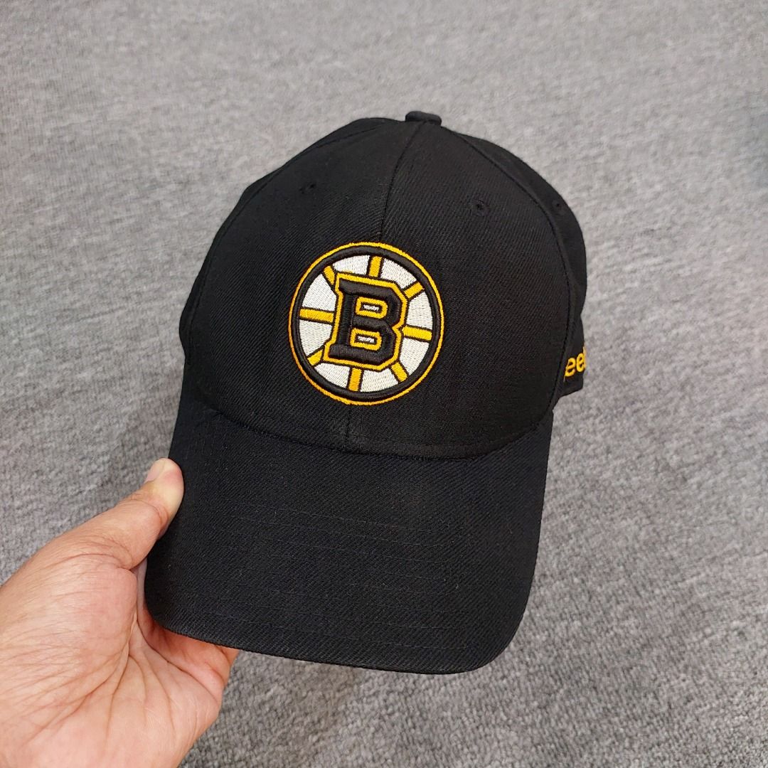 Boston Bruins NHL Black Baseball Cap (Category: Caps & Hats) located in Cebu City. Submitted by thrift.thriftly (Listing ID 1465007598, Image 2). Description: condition: excellent issues: sign of use type: velcro .