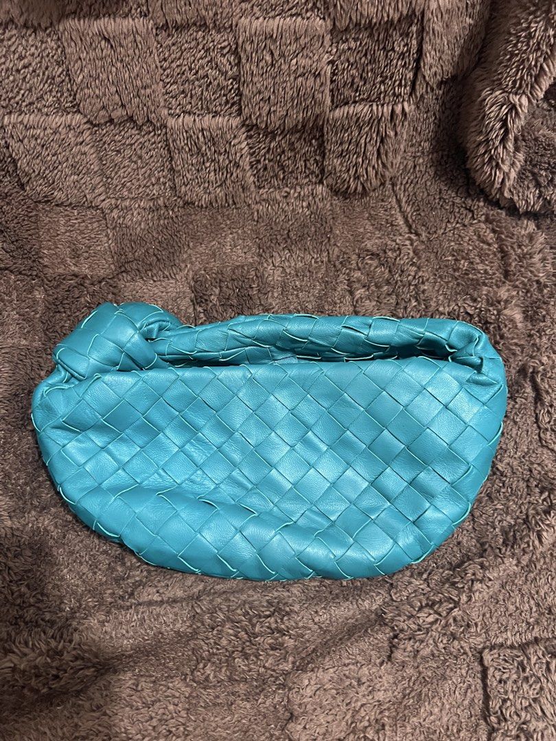 BOTTEGA VENETA (Category: Luxury Bags & Wallets) located in Cabanatuan. Submitted by danielantonio (Listing ID 1465079951, Image 2). Description: woven leather body woven shoulder strap top zip closure blue.