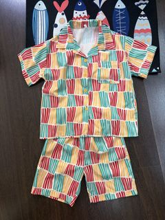 (Category: ) located in . Submitted by urbanwear (Listing ID 1465080398, Image 1). Description: .