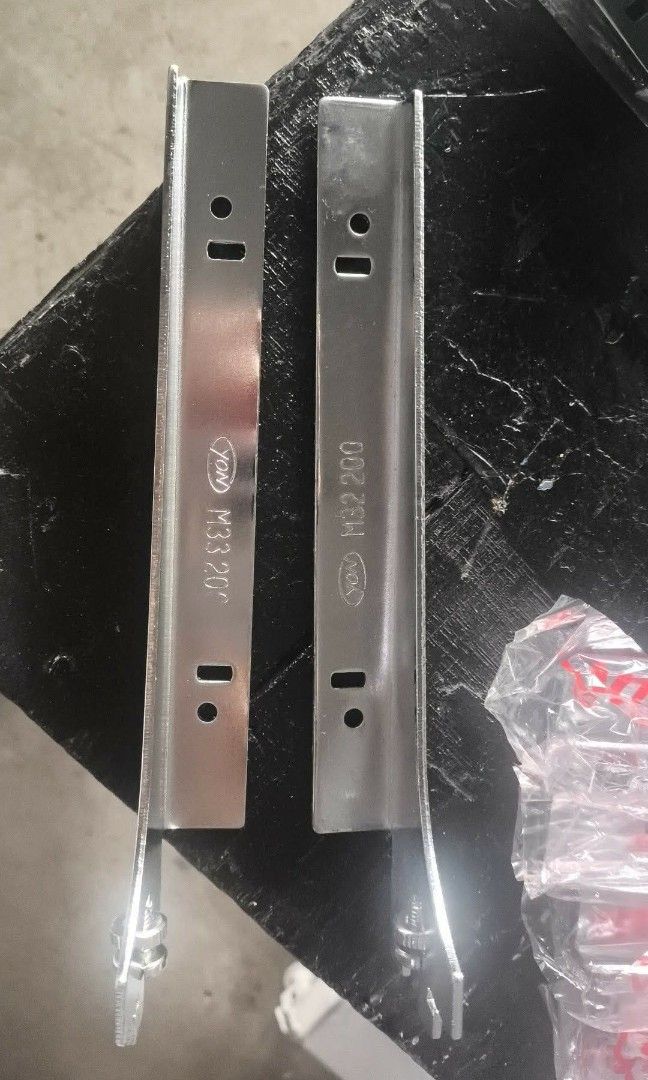 Bracket left and right (Category: Shelves, Cabinets & Racks) located in Manila. Submitted by mmarie092523 (Listing ID 1465061801, Image 1). Description: Available size: 8 inch, 10 inch, 12 inch, ,14 inch and 16 inch materials: metal - chrome color: silver.