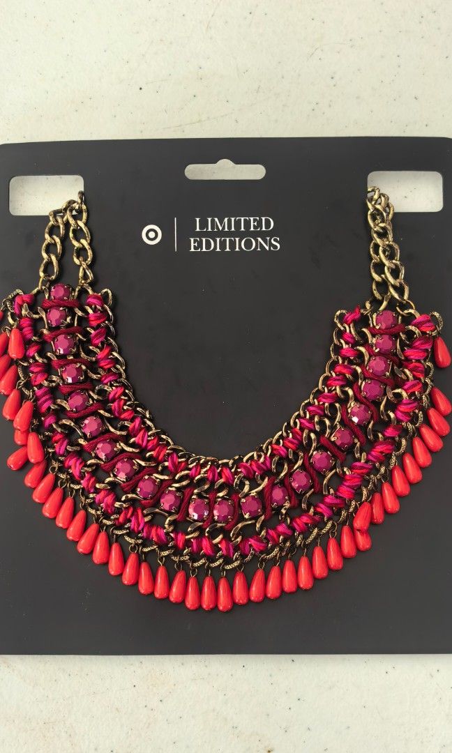 Brand new Statement necklace (Category: Necklaces) located in Tuguegarao City. Submitted by zenphoenix-7ad615 (Listing ID 1465012990, Image 2). Description: Brand new Statement necklace.