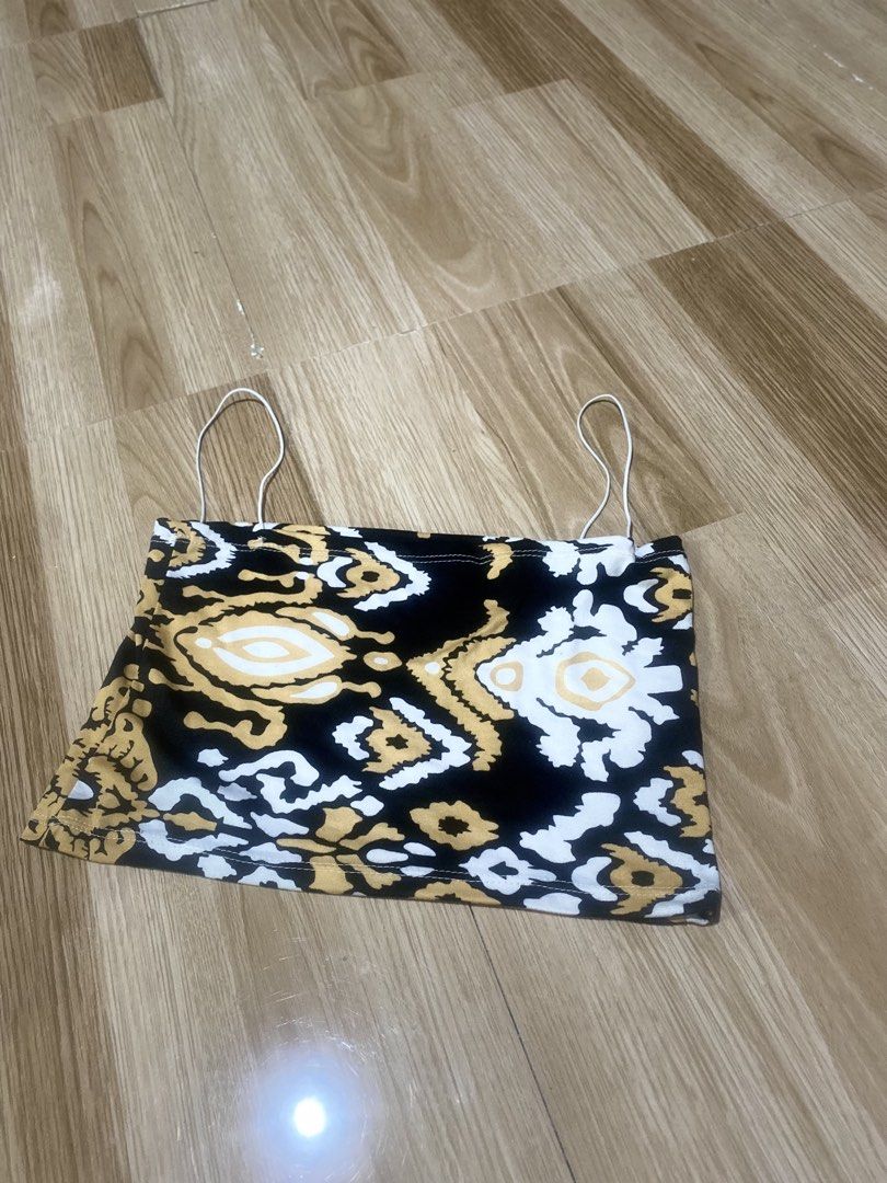 BRAND NEW WITHOUT TAG (Category: Others Tops) located in San Francisco. Submitted by chicas.klo (Listing ID 1465047483, Image 1). Description: .