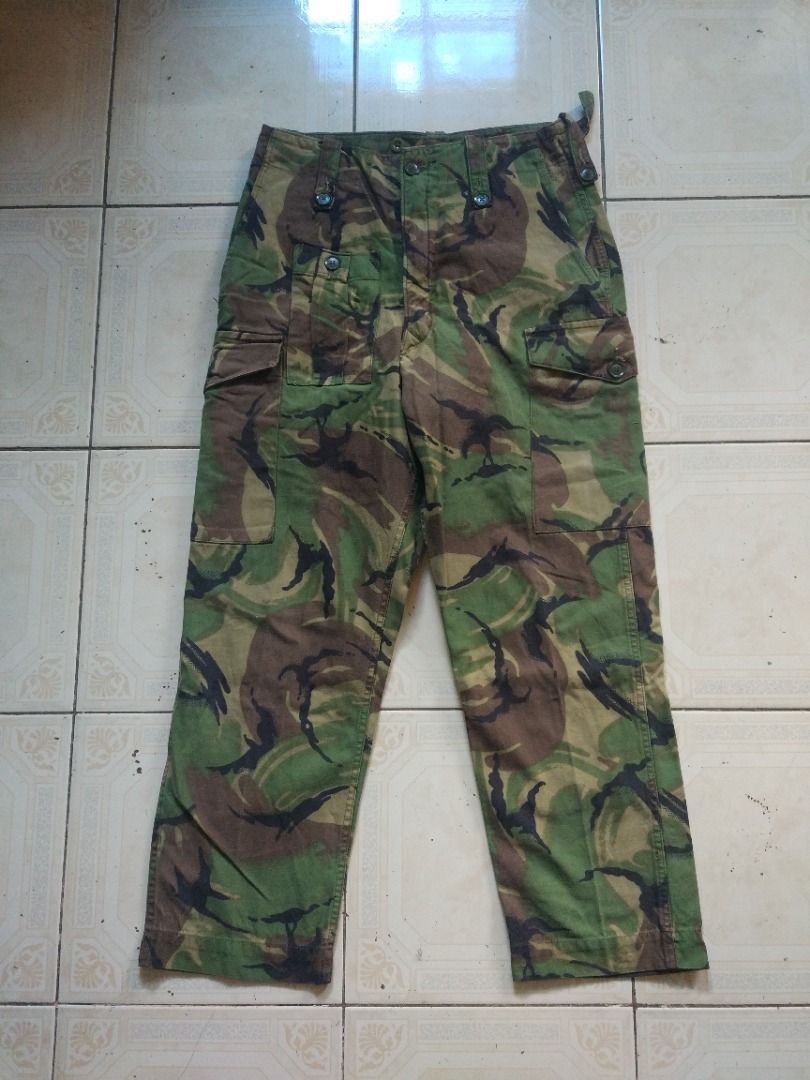 Bristish Army Cargo Pant 30 actual (Category: Trousers) located in Pasay City. Submitted by denimdude.ph (Listing ID 1465072174, Image 1). Description: .