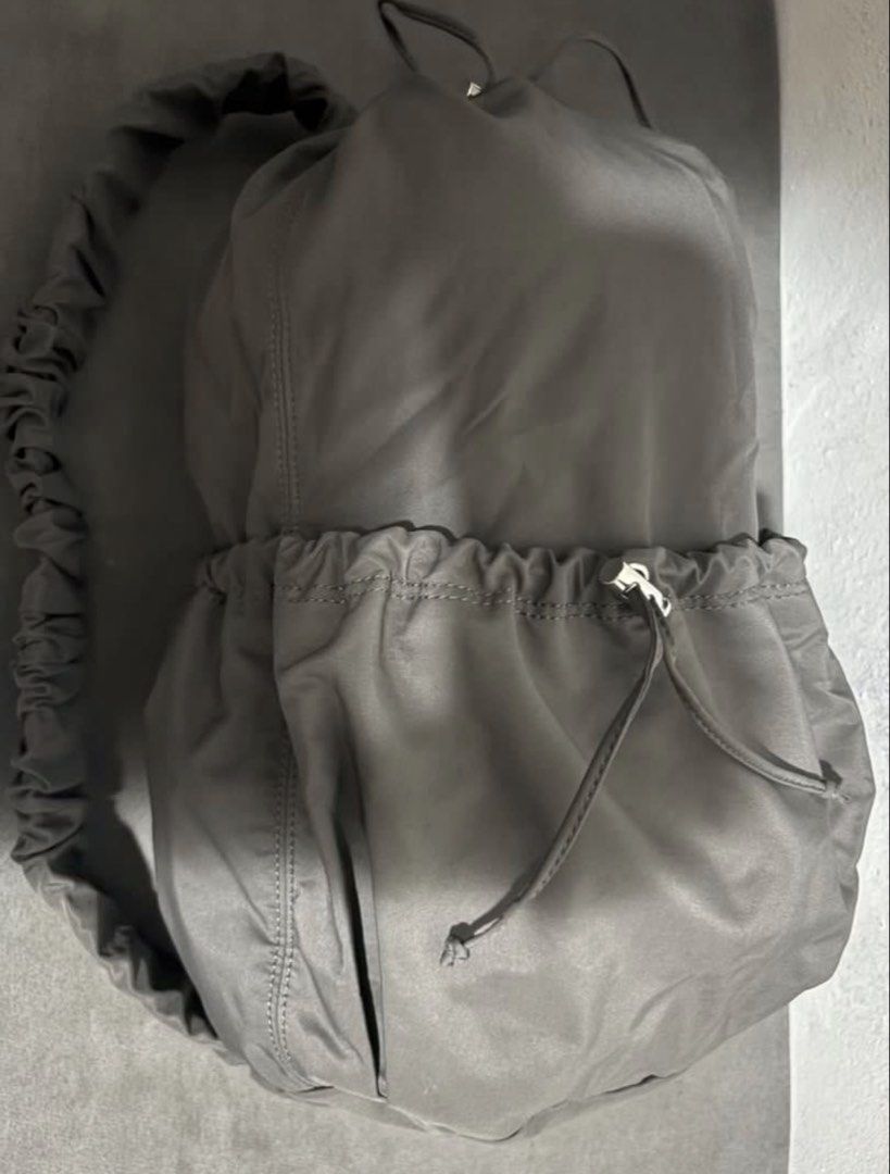 Bucket crossbody backpack(unisex) (Category: Cross-body Bags) located in Manila. Submitted by bwshoppe (Listing ID 1464992589, Image 3). Description: Japan Local brand with tag Size: L 16” X W 13”.