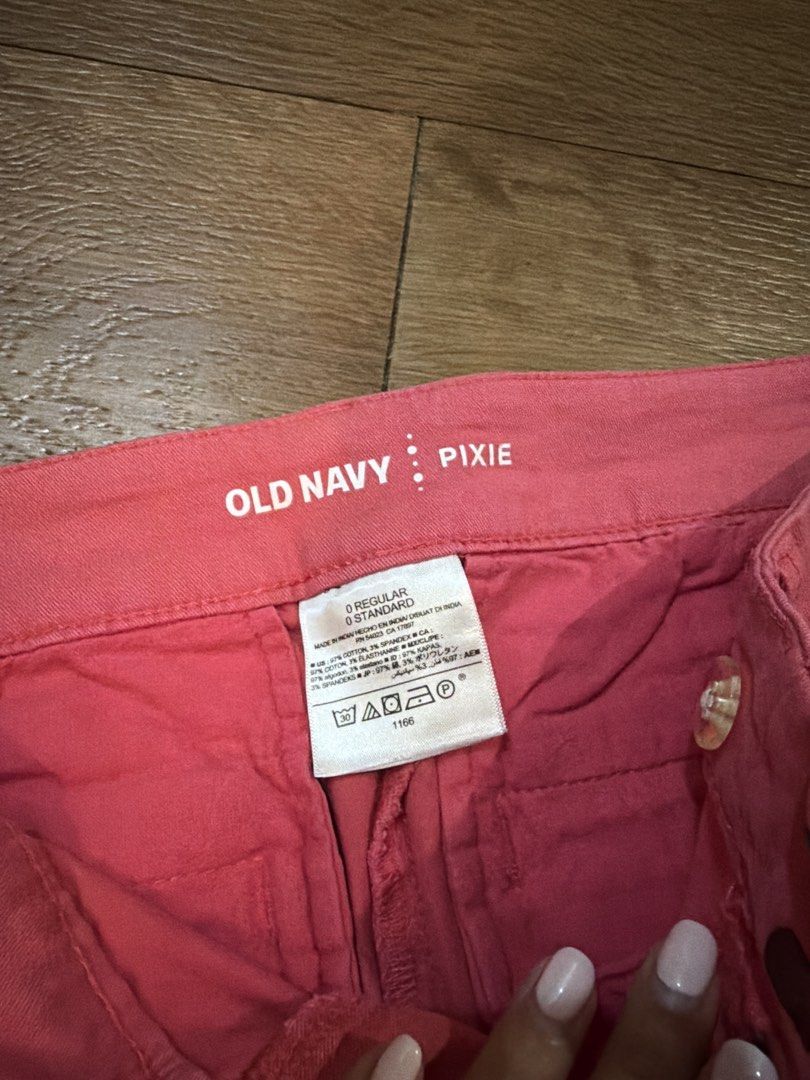 BUNDLE Old Navy Pixie Shorts (Category: Shorts) located in Paranaque City. Submitted by TrendyBoutique.ph (Listing ID 1465015845, Image 3). Description: - Brand: Old Navy - Model: Pixie Shorts - Size: 0 Regular - Colors: Bright pink and soft beige/blush - Features: Classic zip fly with hook-and-bar closure, belt loops, and front pockets - Condition: Great warm-weather staples - Bundle: Selling together as a set.