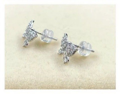 Butterfly Diamond stud earrings (Category: Earrings) located in Malolos. Submitted by keenhorse_ef38ab (Listing ID 1465083952, Image 2). Description: .50carat diamond 18karat gold COD/COP VIA LBC NO MEETUP 1,000 DEPOSIT REQUIRED.
