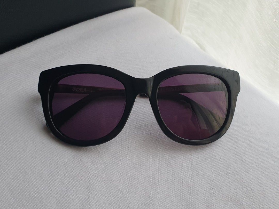 BVH Eyewear Collection Sunglasses (Category: Sunglasses & Eyewear) located in Quezon City. Submitted by WasalakTwo (Listing ID 1465153612, Image 2). Description: Bought in Korea High quality Goodcondition Clean and presentable Open for delivery nationwide.