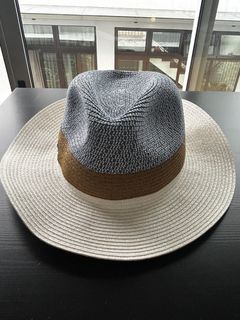 (Category: ) located in . Submitted by covetedcloset (Listing ID 1465054579, Image 1). Description: .