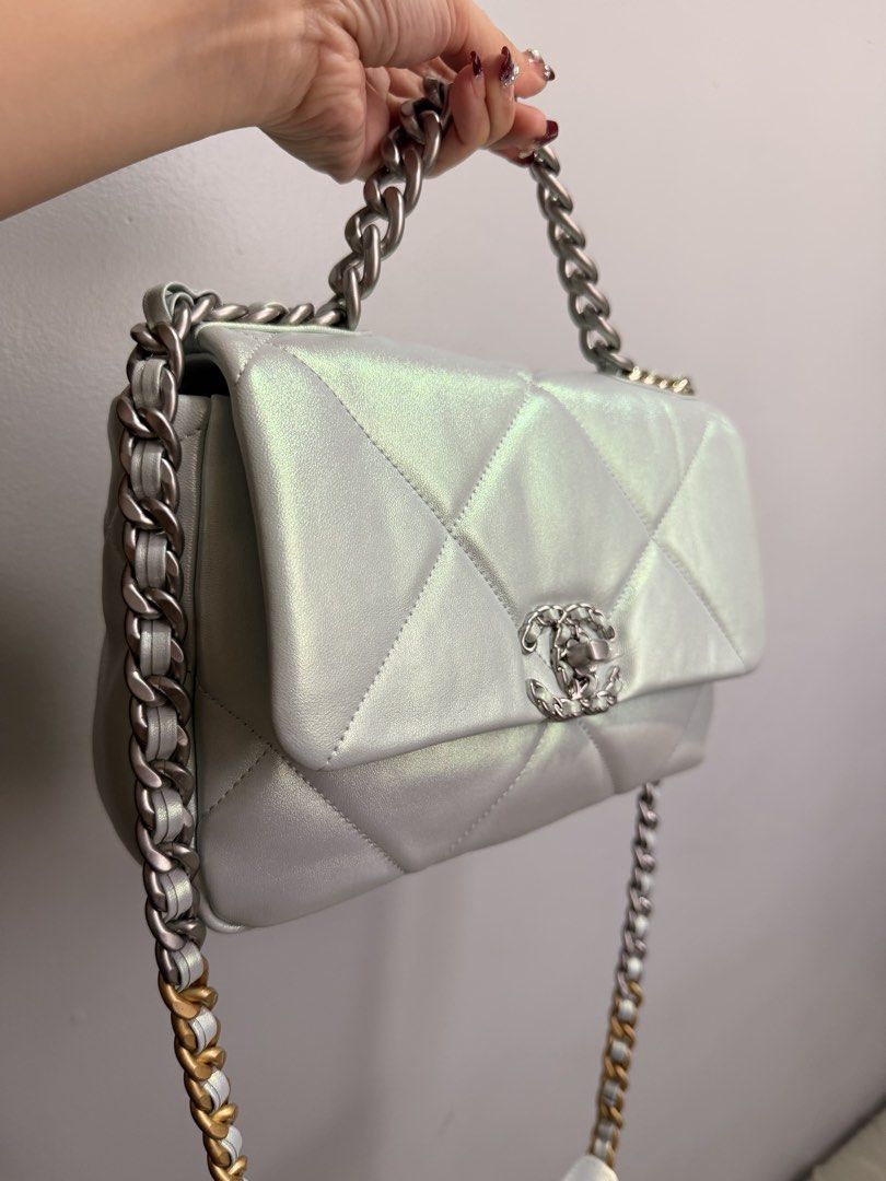 c19 rare Iridescent (Category: Luxury Bags & Wallets) located in Manila. Submitted by minimaison (Listing ID 1464998958, Image 1). Description: Hi! 😊 Please message lang po if sure and genuinely interested para we can save each other’s time. 💰 Price is open for reasonable offers, so feel free to send your best offer and we can discuss. Thank you so much for understanding! 🤍.