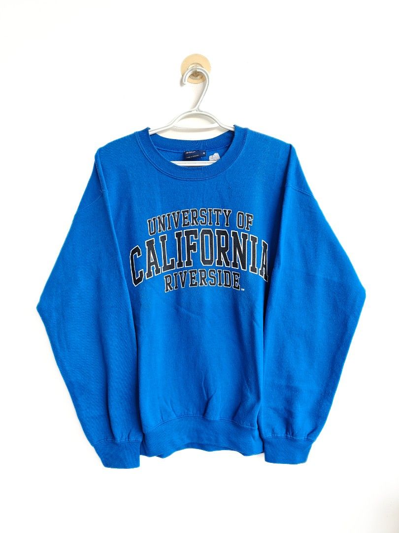 California Riverside Crewneck (Category: Coats, Jackets and Outerwear) located in Imus. Submitted by valentino.bros. (Listing ID 1465059454, Image 1). Description: .