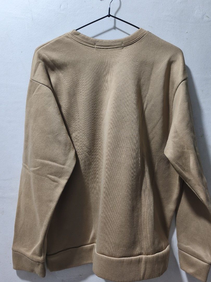 California Sweatshirt (Category: Longsleeves) located in Santa Rosa. Submitted by 1998_m.a. (Listing ID 1465046131, Image 2). Description: .