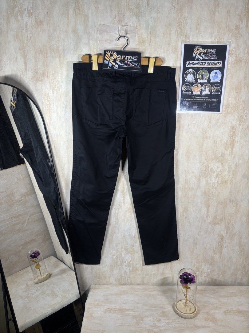CALVIN KLEIN CHINO PANTS (Category: Chinos) located in Cabuyao City. Submitted by pormanation-thrift-store (Listing ID 1465138335, Image 1). Description: CALVIN KLEIN CHINO PANTS Condition: LIKE NEW Color rate: 10/10 (PWEDE SA MASELAN) Size: 34 Dimes: 34”Wx38”L Issue: NONE‼️ Price: 1500.