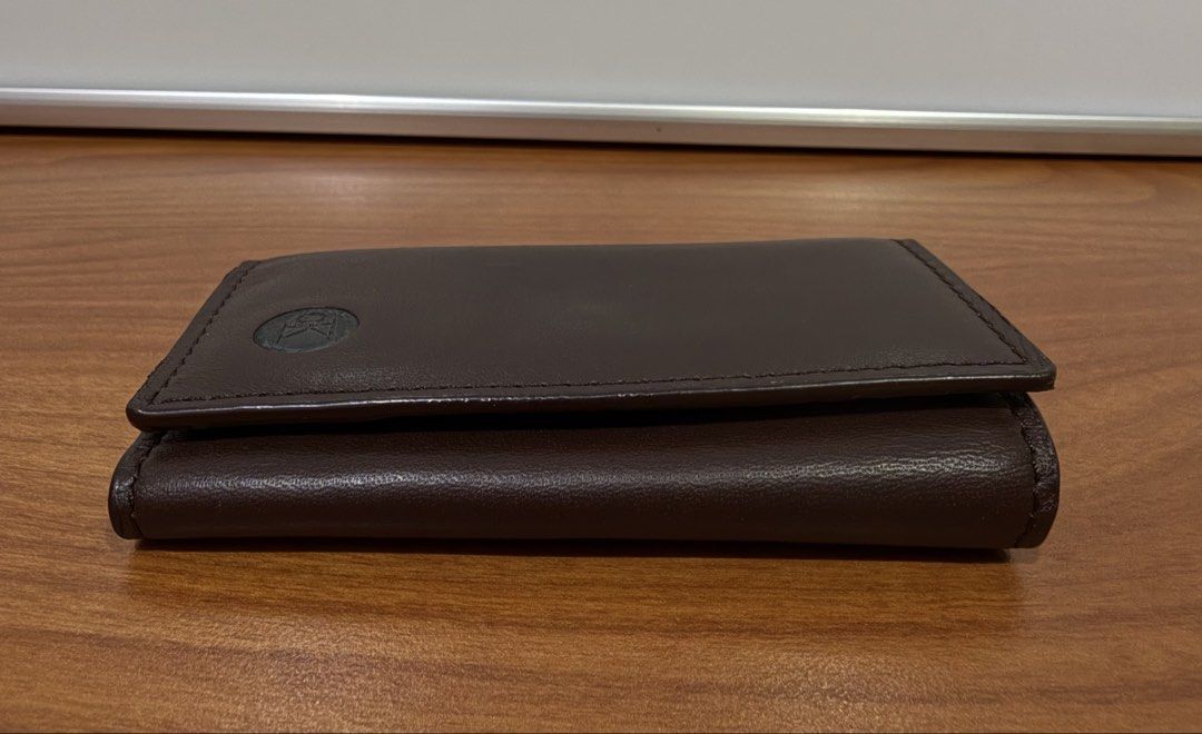 Calvin Klein Key Case (Category: Accessory Holder, Box & Organizers) located in Binangonan. Submitted by c_r_i_s (Listing ID 1465162782, Image 3). Description: Calvin Klein Key Case Genuine leather Very lightly used In excellent condition.