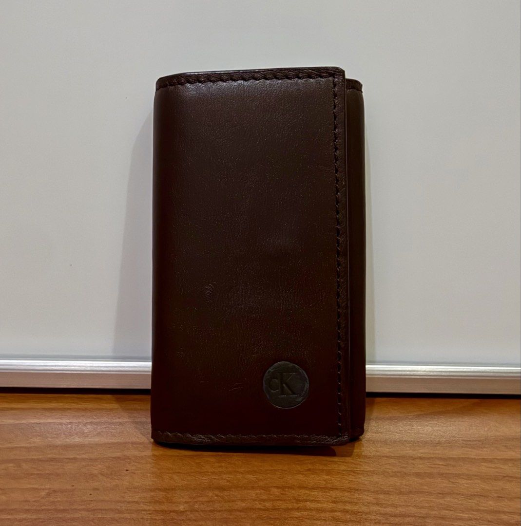 Calvin Klein Key Case (Category: Accessory Holder, Box & Organizers) located in Binangonan. Submitted by c_r_i_s (Listing ID 1465162782, Image 1). Description: Calvin Klein Key Case Genuine leather Very lightly used In excellent condition.
