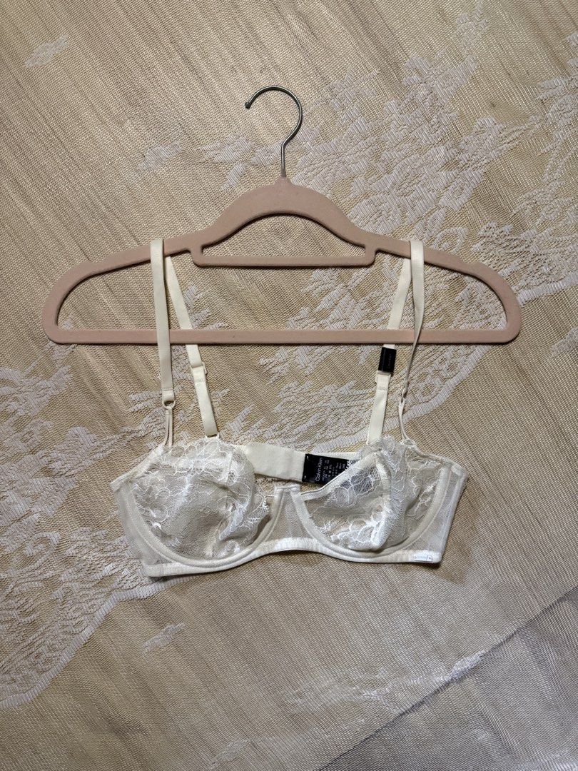 calvin klein lace bra (Category: Undergarments & Loungewear) located in Manila. Submitted by lovesgisele. (Listing ID 1465049583, Image 1). Description: .
