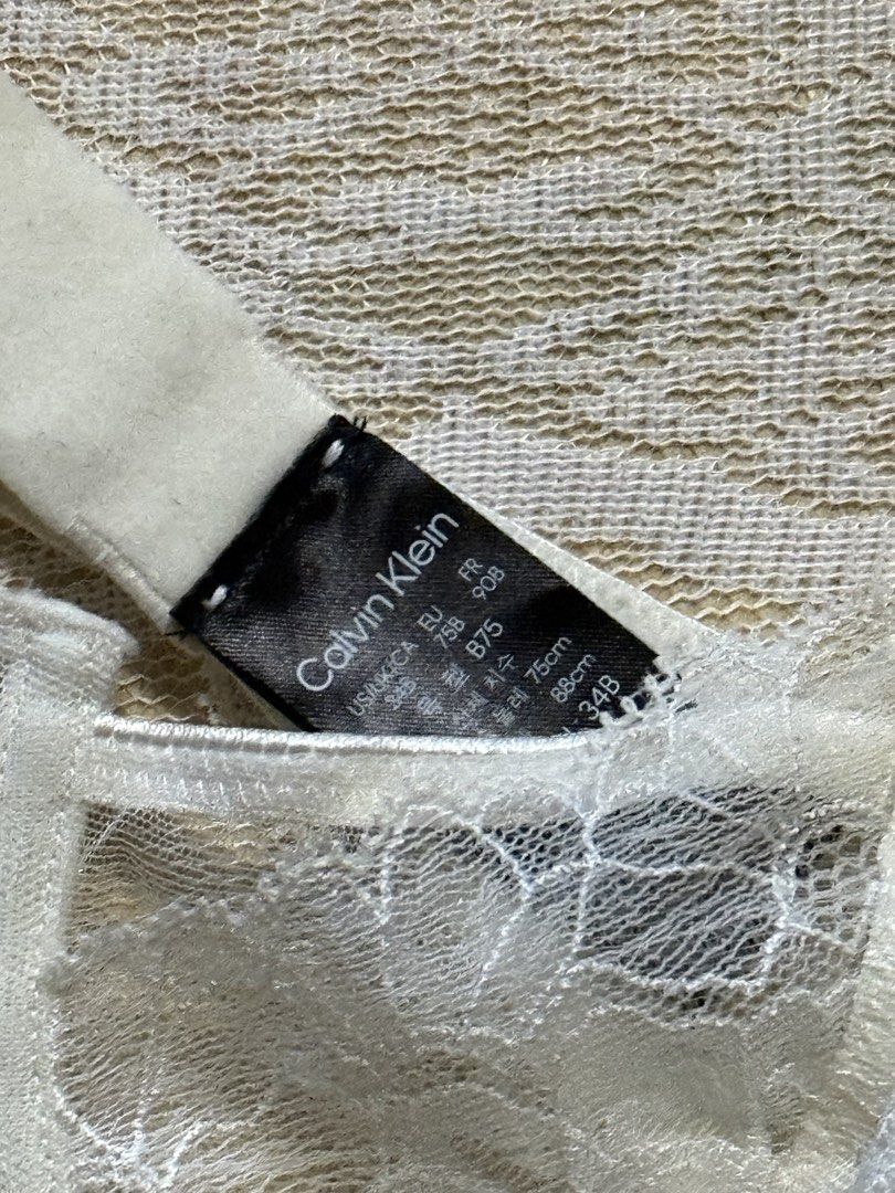 calvin klein lace bra (Category: Undergarments & Loungewear) located in Manila. Submitted by lovesgisele. (Listing ID 1465049583, Image 2). Description: .