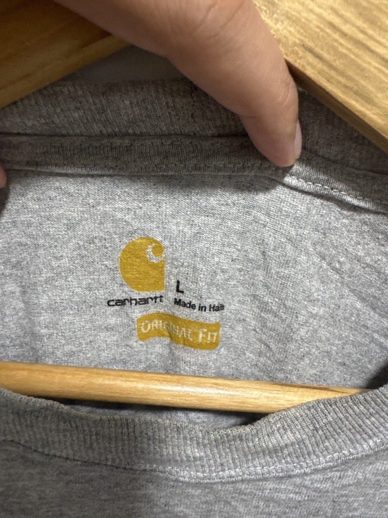 Carhartt (Category: Luxury Apparel) located in Santa Ana. Submitted by deyaaaan88 (Listing ID 1465087281, Image 3). Description: Need wash .