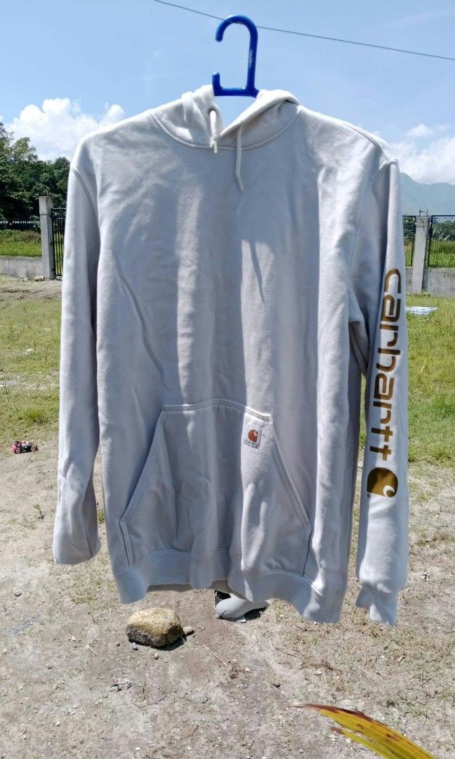 Carhartt Hoodie (Category: Coats, Jackets and Outerwear) located in Abucay. Submitted by fnds_wr (Listing ID 1465000822, Image 1). Description: .