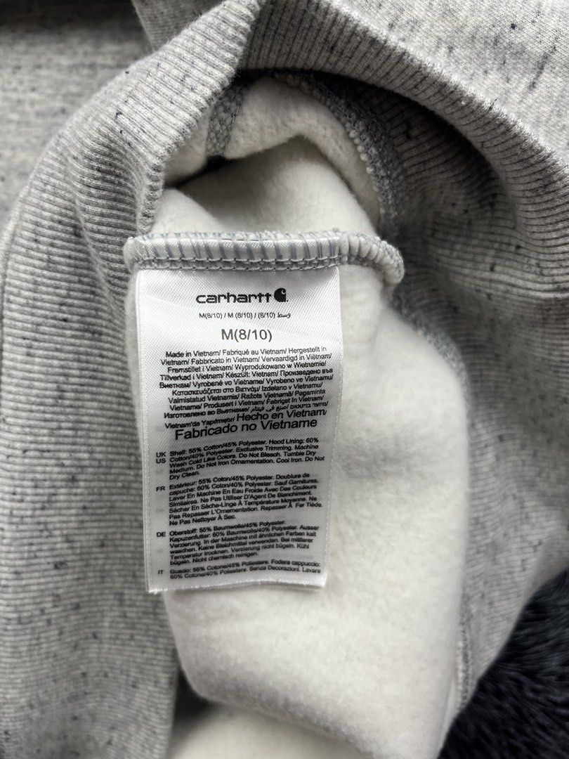 Carhartt hoodie jacket (Category: Coats, Jackets and Outerwear) located in Iloilo. Submitted by thefilthythrift (Listing ID 1465146336, Image 3). Description: .