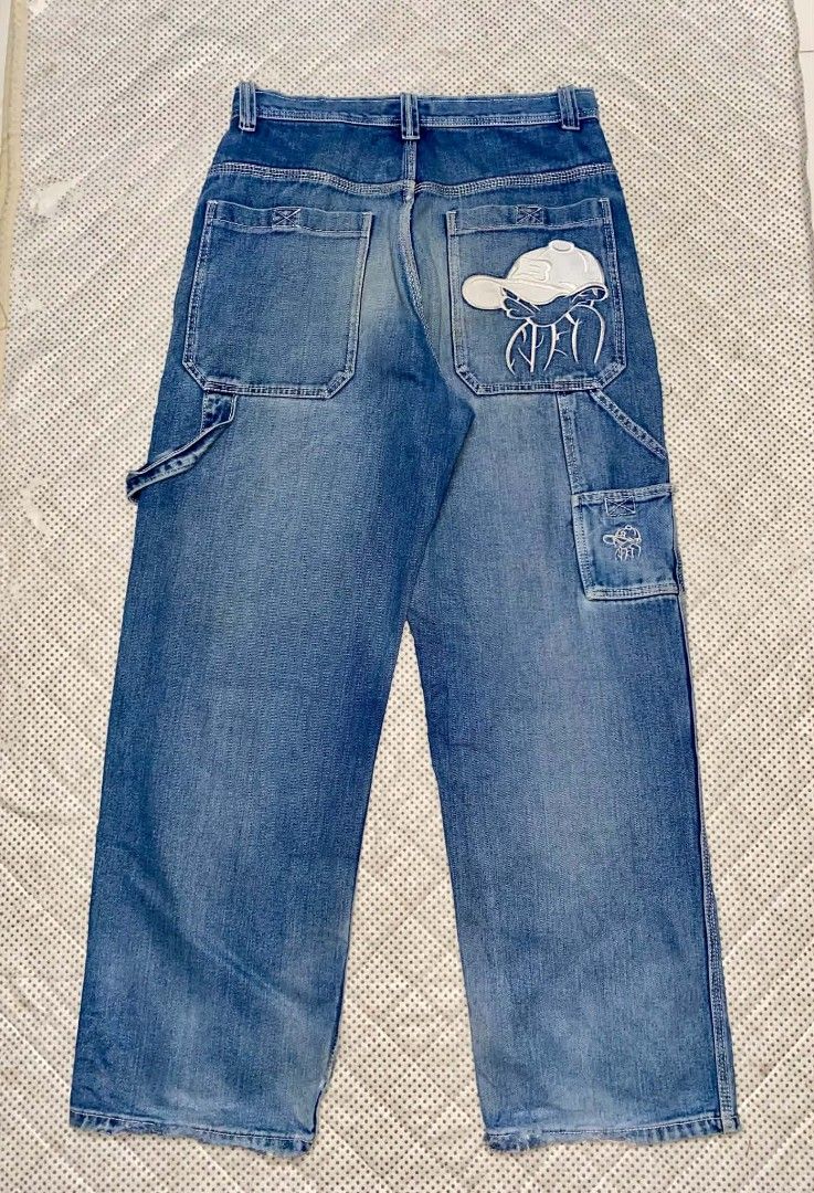CARPENTER BAGGY PANTS (Category: Jeans) located in Lucena. Submitted by southdeals4301 (Listing ID 1465056975, Image 3). Description: VTG CARPENTER BAGGY DENIM JEANS SIZE 32 ACTUAL MEASUREMENTS WAIST 32 - 34 LENGTH 44 HEM 10 VERY GOOD CONDITION SIGN OF USAGE.