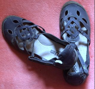 (Category: ) located in . Submitted by declutter.mnla (Listing ID 1465009877, Image 1). Description: .