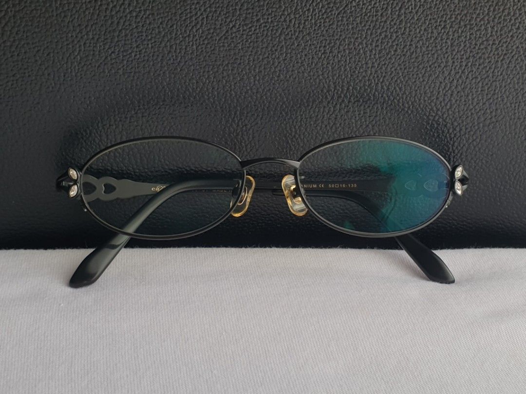 Caviar Crystal Titanium Eyeglass Frame (Category: Sunglasses & Eyewear) located in Quezon City. Submitted by WasalakTwo (Listing ID 1465151574, Image 2). Description: Bought in Japan Durable and high quality Goodcondition Clean and presentable Lens are graded, but replaceable Open for delivery nationwide Front Width 12.8cm Front Height 3cm.