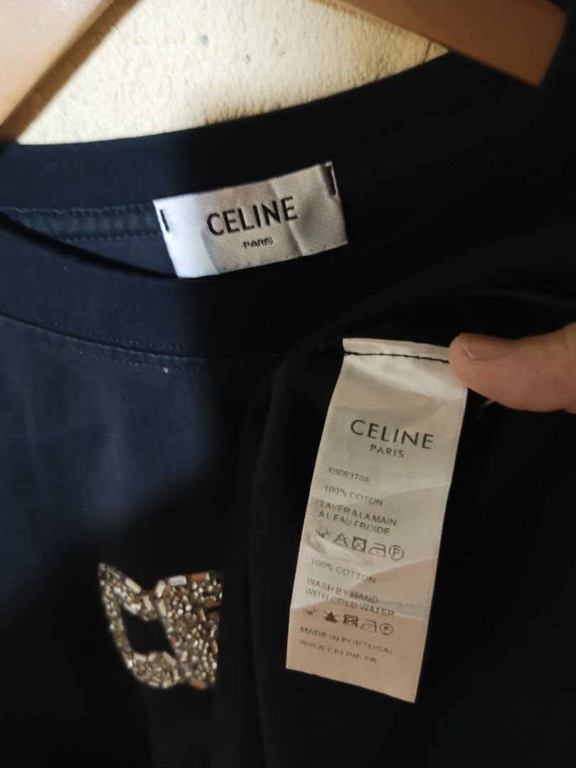 Celine Diamonds (Category: Activewear) located in San Pablo. Submitted by thriftyjd (Listing ID 1465064367, Image 3). Description: Dimes: L25 x 19.5 Condition/color rate: 9/10 Issue: minimal stain need wash only.