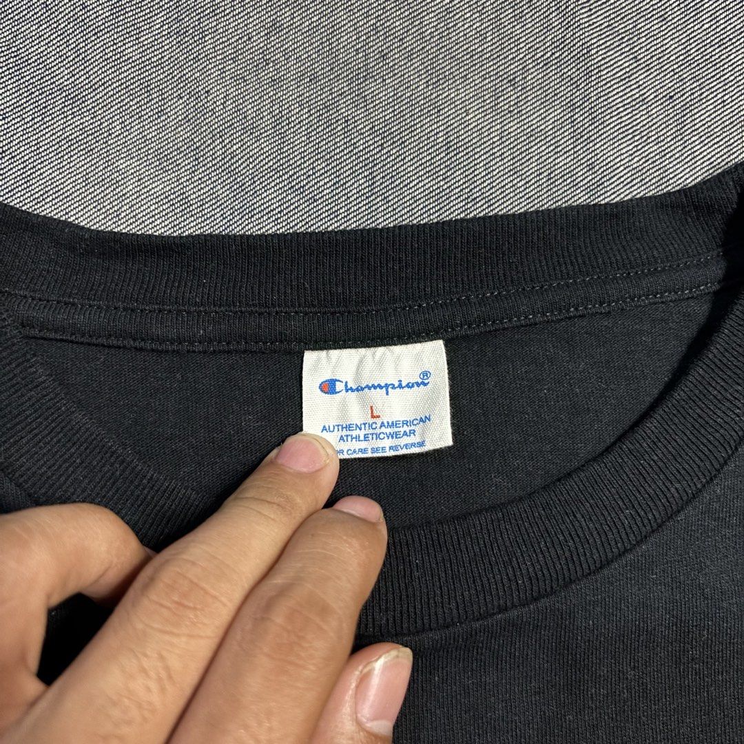 Champion basic logo (black) (Category: Activewear) located in Leyte. Submitted by jairelle.thrift (Listing ID 1465083309, Image 3). Description: Condition: As new Width - 21.5 Length - 29 Issue - none Color rate - 9.8/10.