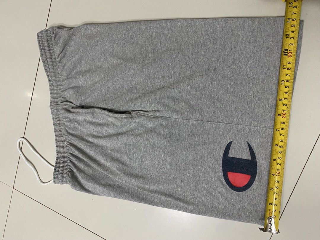 Champion big logo shorts (Category: Joggers) located in Santa Maria. Submitted by jordangail (Listing ID 1465041063, Image 3). Description: 28-38x19 Leg opening 14 Large on tag pero pasok up to xxl Maganda pa garter nya excellent condi Minimal lints No issue Mine na Gcash Jnt God bless.