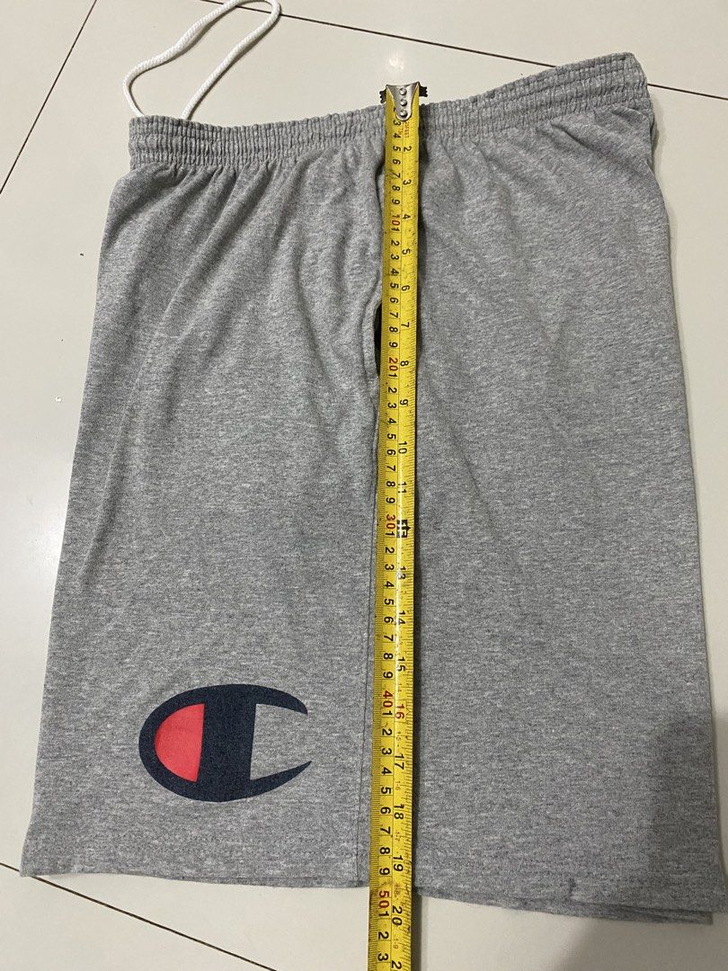 Champion big logo shorts (Category: Joggers) located in Santa Maria. Submitted by jordangail (Listing ID 1465041063, Image 2). Description: 28-38x19 Leg opening 14 Large on tag pero pasok up to xxl Maganda pa garter nya excellent condi Minimal lints No issue Mine na Gcash Jnt God bless.