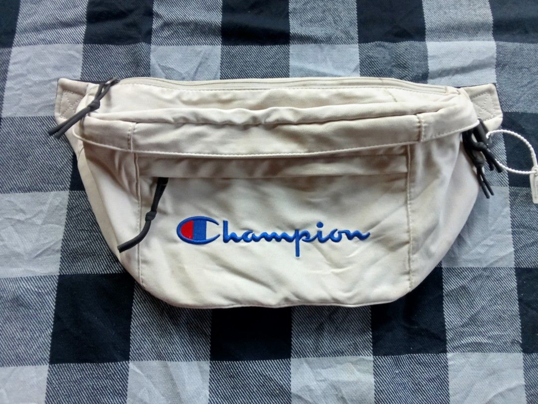 Champion Cross bag/Belt bag (Category: Cross-body Bags) located in Polomolok. Submitted by timog_high_ice (Listing ID 1465036994, Image 1). Description: - 3 Compartment - Large space - Cross bag/Belt bag - Adjustable strap Ang ganda nito ❤️.