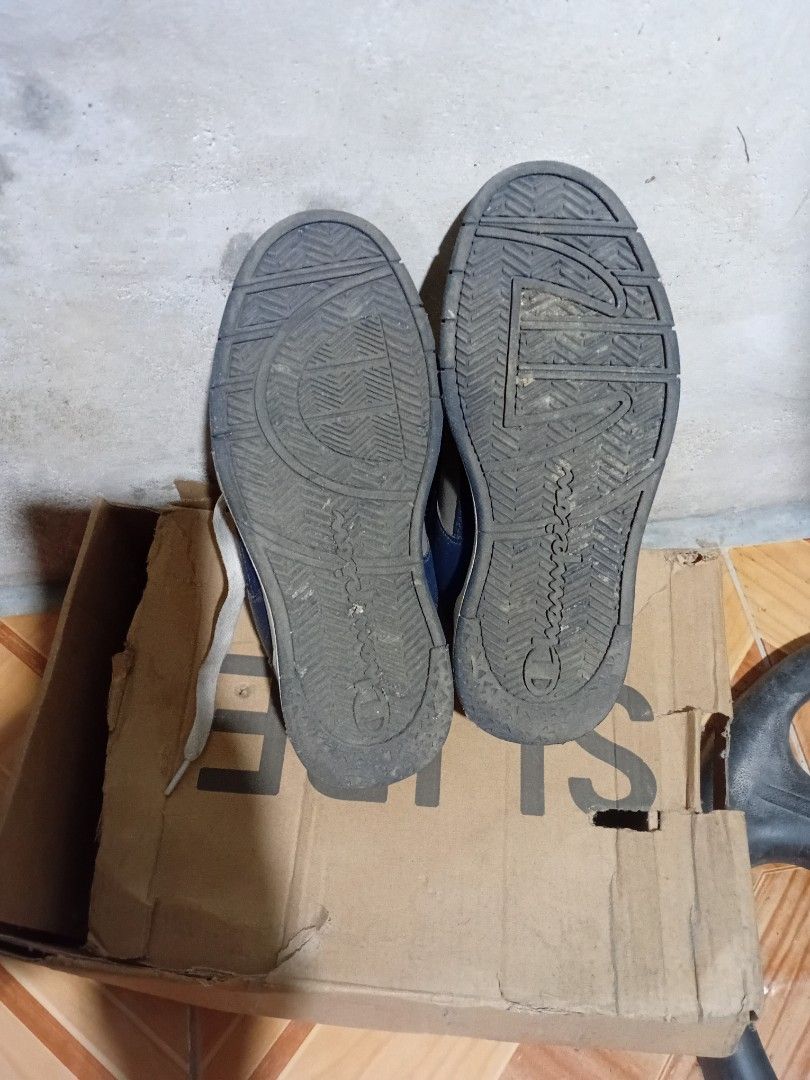 Champion shoes (Category: Sneakers & Footwear) located in Guagua. Submitted by goldenpenguin_aaeea3 (Listing ID 1465013369, Image 3). Description: preloved original champion shoes size 23cm.