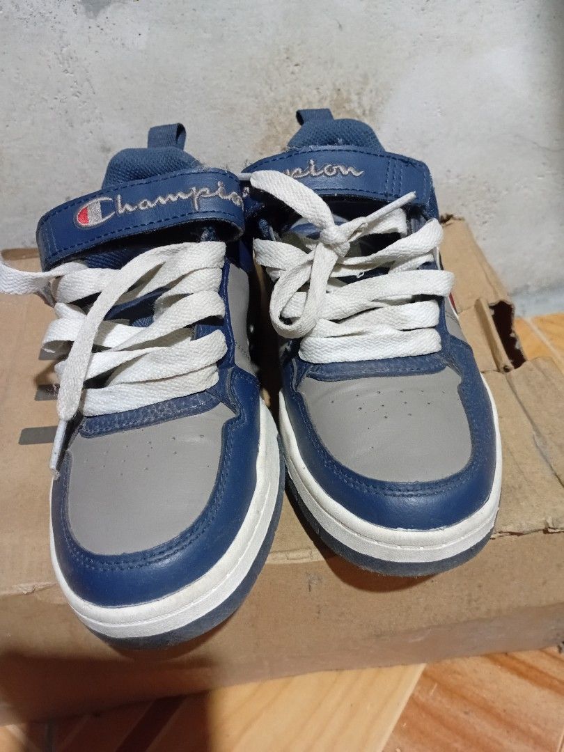 Champion shoes (Category: Sneakers & Footwear) located in Guagua. Submitted by goldenpenguin_aaeea3 (Listing ID 1465013369, Image 1). Description: preloved original champion shoes size 23cm.